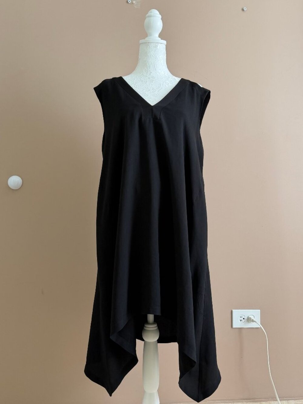 BCBGMAXAZRIA asymmetrical black dress size L